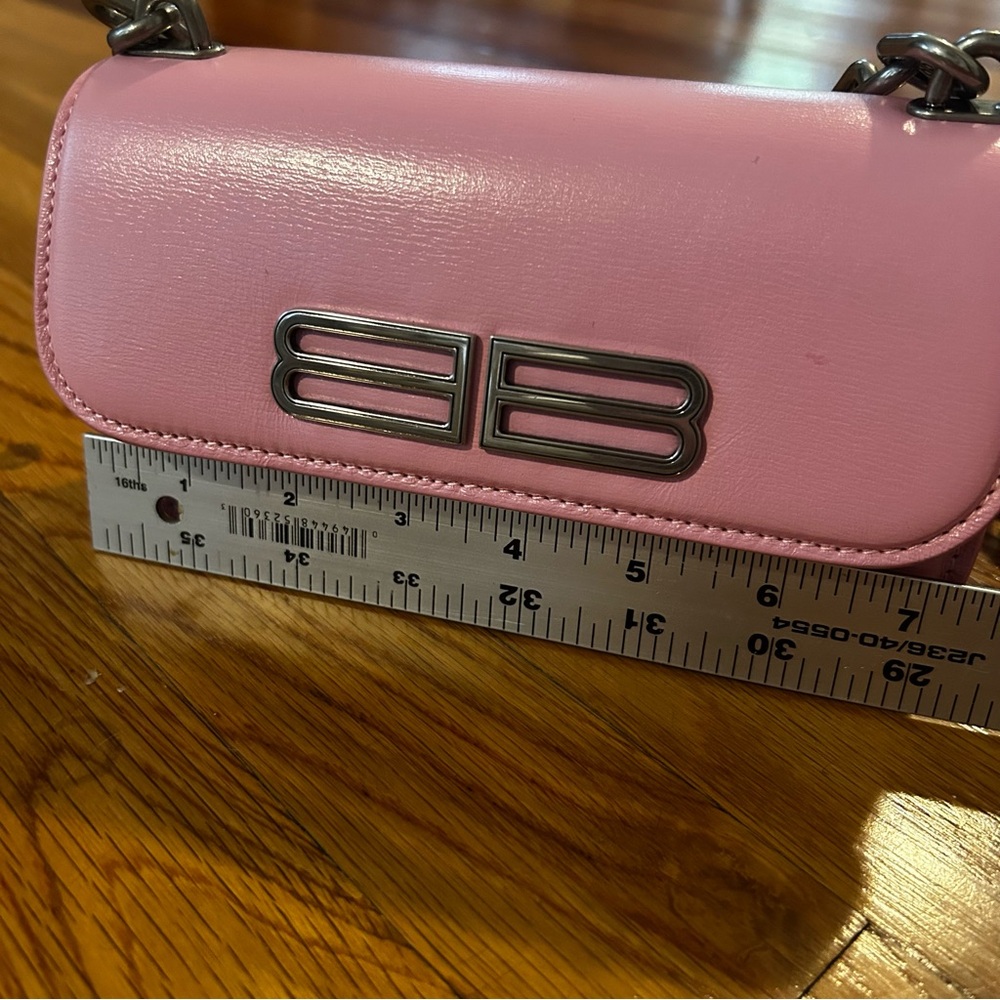 Gorgeous Pink mini Balenciaga Shoulder Bag. - Picture 8 of 14